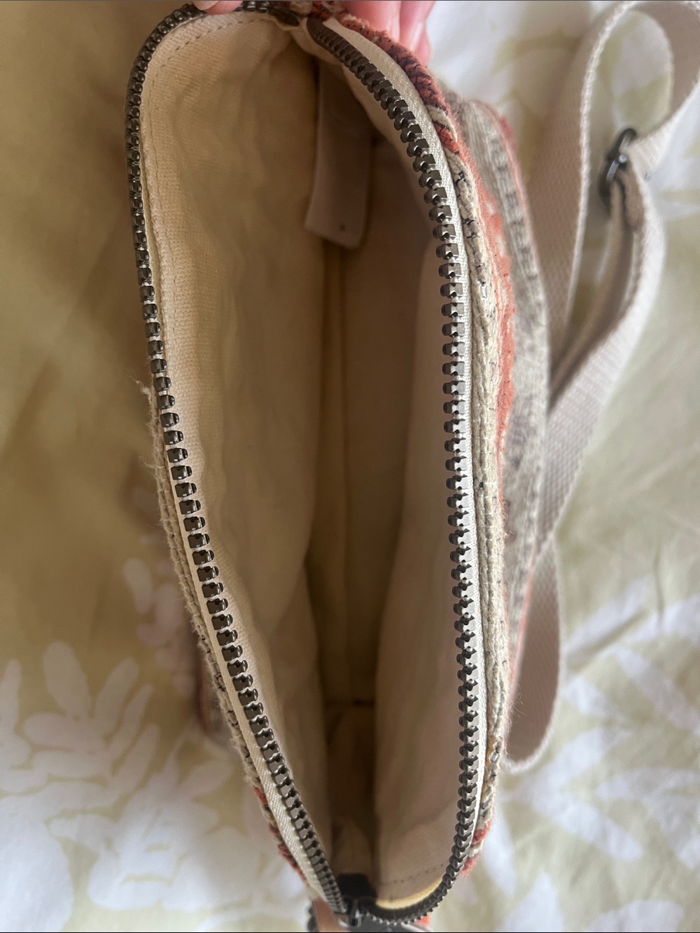 Pendleton Rust Orange & Cream Patterned Woven Crossbody Bag - Picture 3 of 5